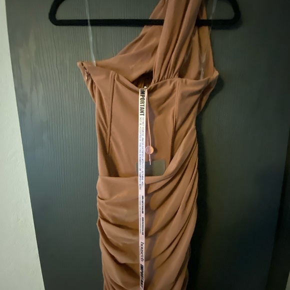 House of CB Chocolate Ruched dress - Picture 5 of 10